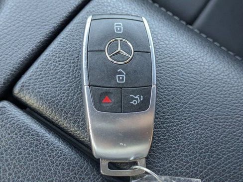 Used 2022 Mercedes-Benz GLE 350 4MATIC image 26