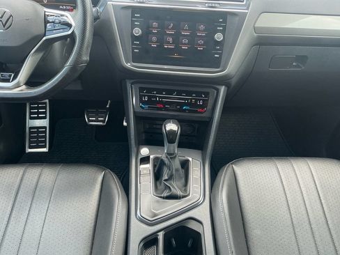 Used 2023 Volkswagen Tiguan SE R-Line FWD image 20