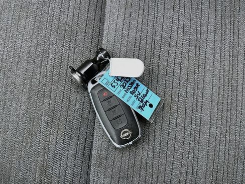 Used 2023 Nissan Rogue SV AWD/4WD image 26