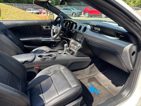 Used 2022 Ford Mustang Premium RWD image 35