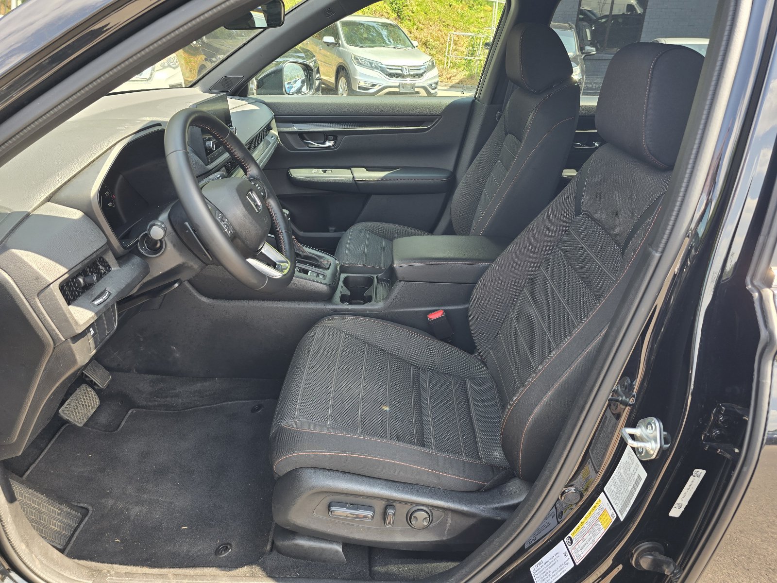 Used 2025 Honda CR-V Sport image 13