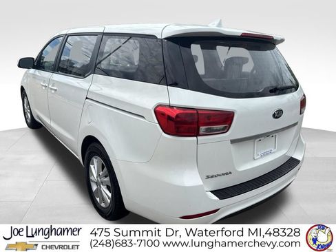 Used 2018 Kia Sedona L FWD image 5