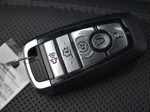 New 2025 Ford Expedition Tremor image 32