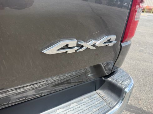 Used 2022 RAM 1500 Laramie AWD/4WD image 16