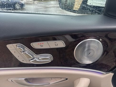 Used 2017 Mercedes-Benz E 300 image 12