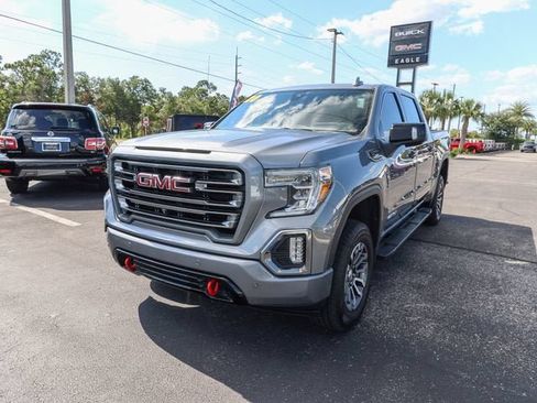 Used 2020 GMC Sierra 1500 AT4 w/ AT4 Premium Package AWD/4WD image 3