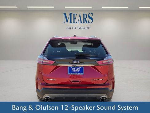Used 2020 Ford Edge Titanium image 5