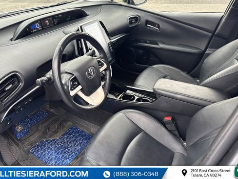 Used 2018 Toyota Prius Prime Advanced image 7