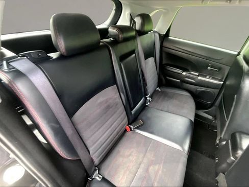 Used 2024 Mitsubishi Outlander Sport AWD image 23