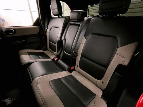 Certified 2024 Ford Bronco Wildtrak image 25