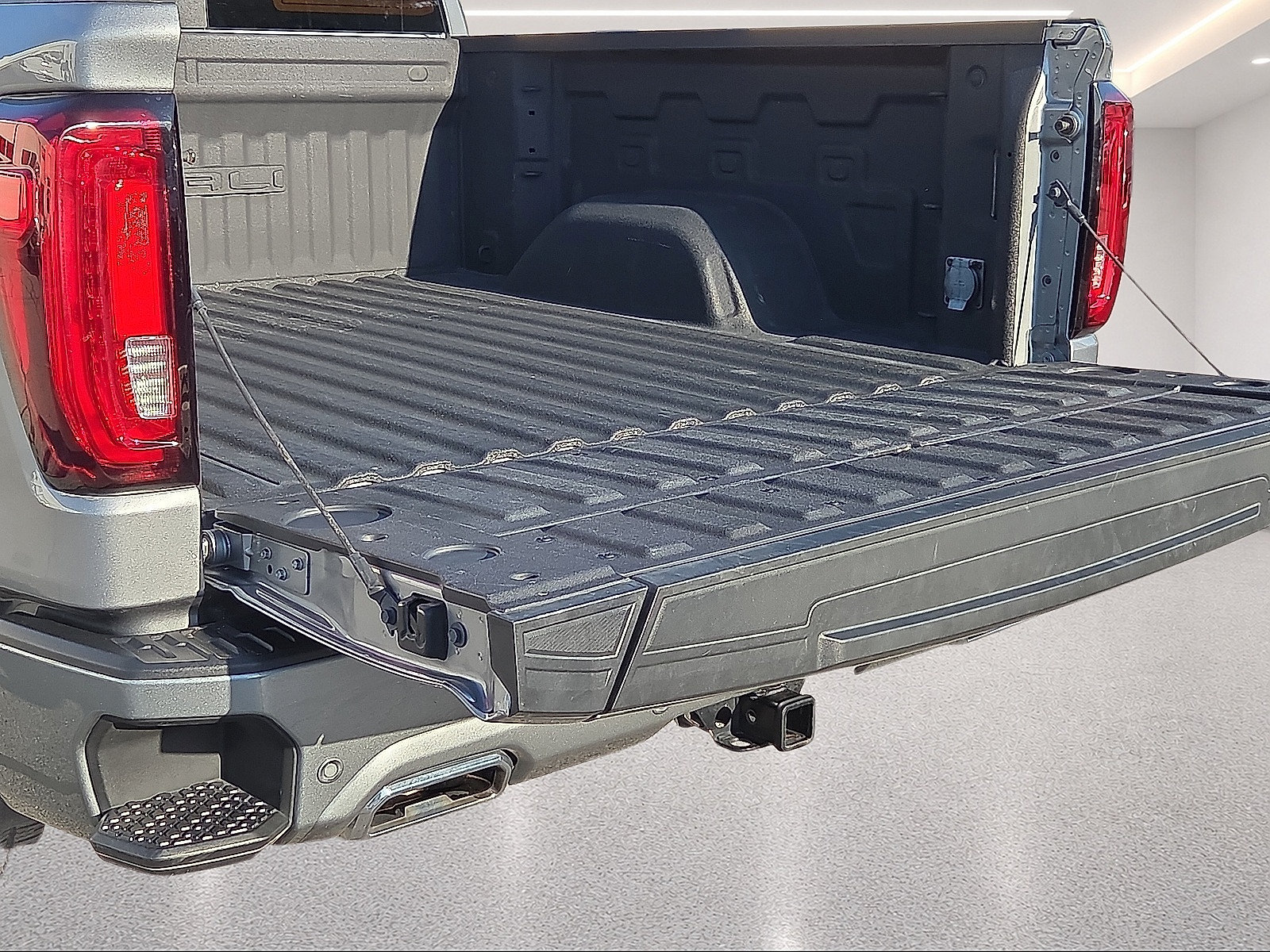 Used 2023 GMC Sierra 1500 Denali AWD/4WD image 18