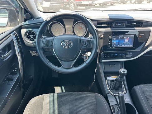 Used 2017 Toyota Corolla iM FWD image 10