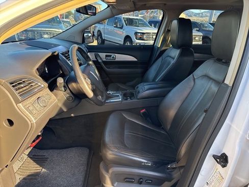 Used 2012 Lincoln MKX FWD image 8