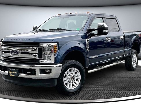 Used 2018 Ford F350 XLT w/ XLT Value Package image 3