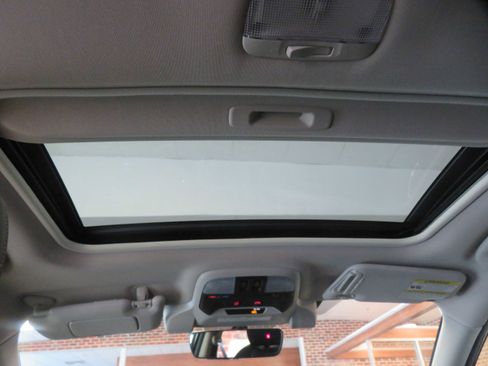 Used 2018 Subaru Crosstrek 2.0i Limited image 48