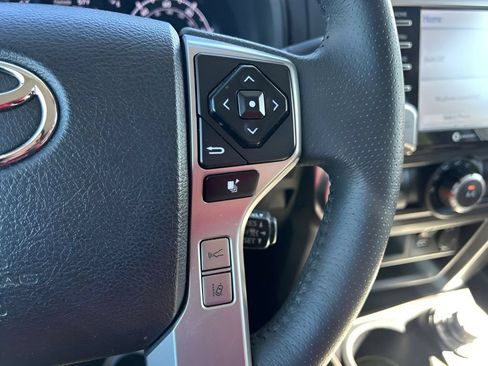 Used 2023 Toyota 4Runner SR5 AWD/4WD image 23