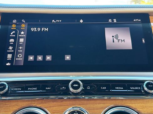 Used 2021 Bentley Continental GT image 29