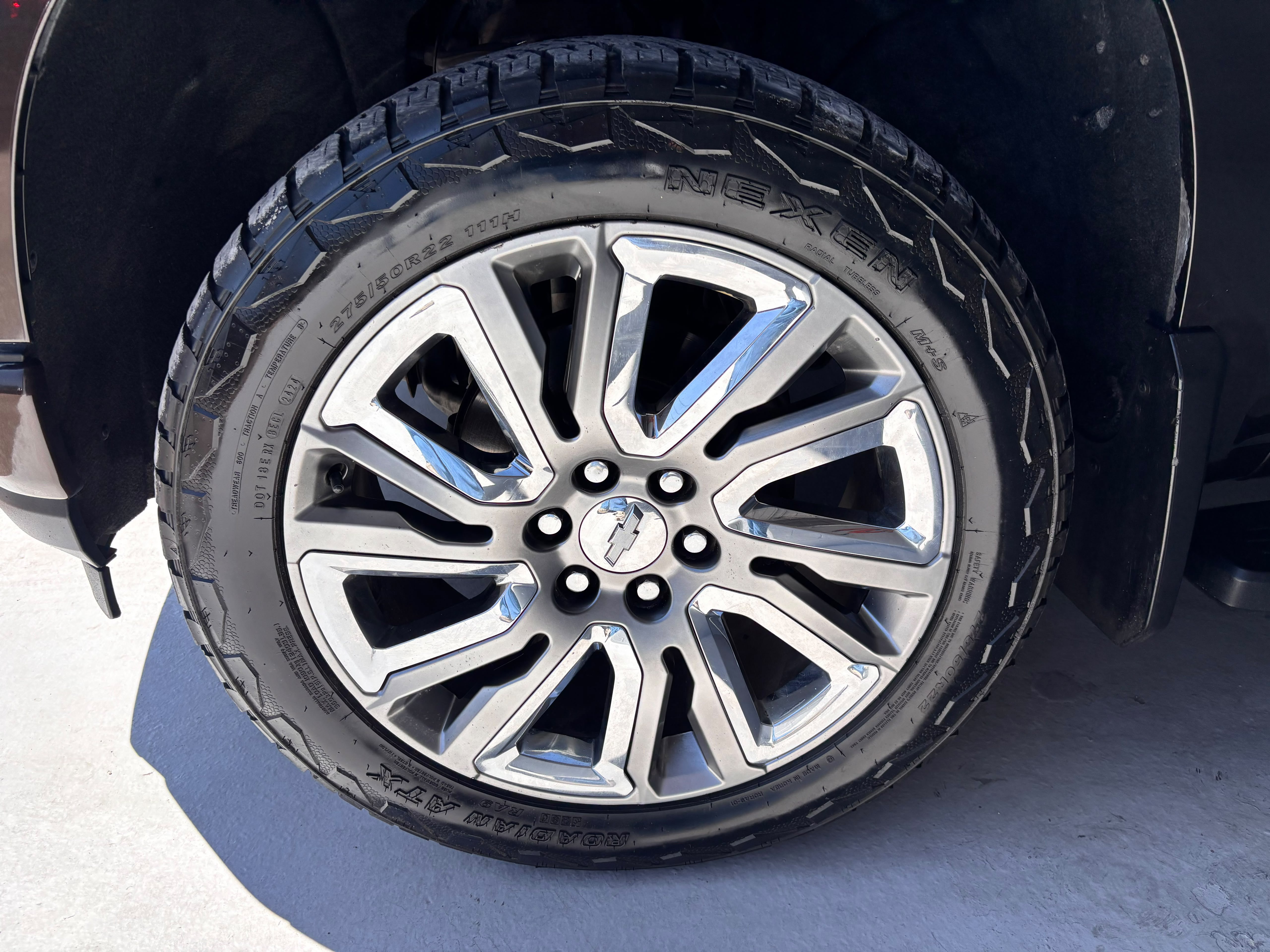 Used 2019 Chevrolet Silverado 1500 High Country w/ High Country Premium Package AWD/4WD image 22