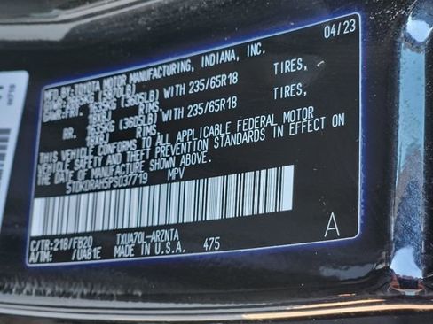 Used 2023 Toyota Highlander L image 35