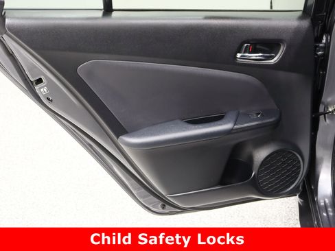 Used 2020 Toyota Prius L Eco image 23