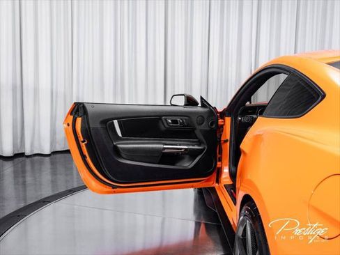 Used 2020 Ford Mustang Shelby GT500 w/ Carbon Fiber Track Pack RWD image 20