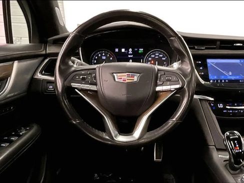 Used 2022 Cadillac XT6 Sport w/ Platinum Package AWD/4WD image 6