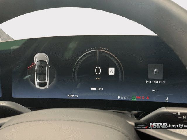 Used 2025 Lucid Air Touring AWD/4WD image 28