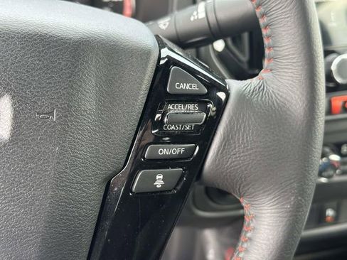 Used 2025 Nissan Frontier PRO-4X w/ Tow Package image 25