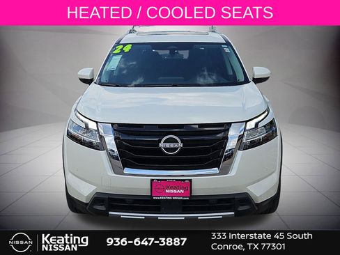 Used 2024 Nissan Pathfinder Platinum image 9
