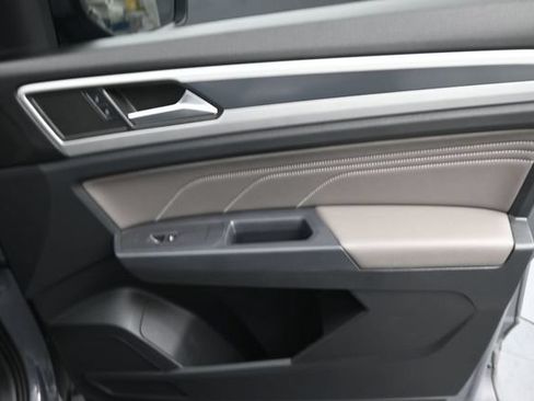 Used 2021 Volkswagen Atlas Cross Sport SE w/ Panoramic Sunroof Package AWD/4WD image 31