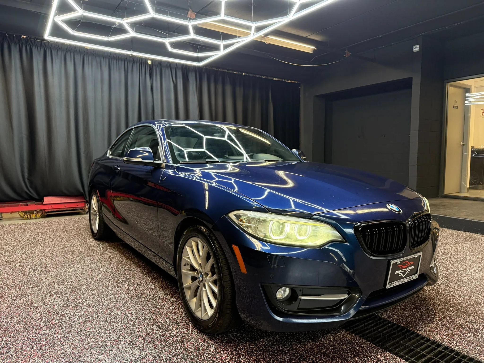 Used 2016 BMW 228i xDrive Coupe AWD/4WD image 10