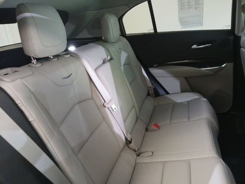 Used 2022 Cadillac XT4 Premium Luxury w/ Technology Package AWD/4WD image 15