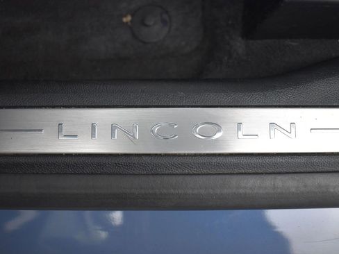 Used 2023 Lincoln Corsair Reserve w/ Equipment Group 201A image 12