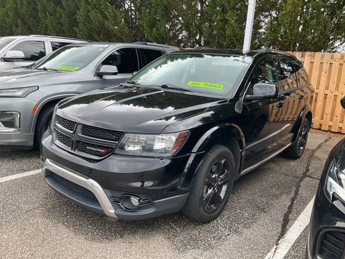 Used 2018 Dodge Journey Crossroad AWD/4WD image 3