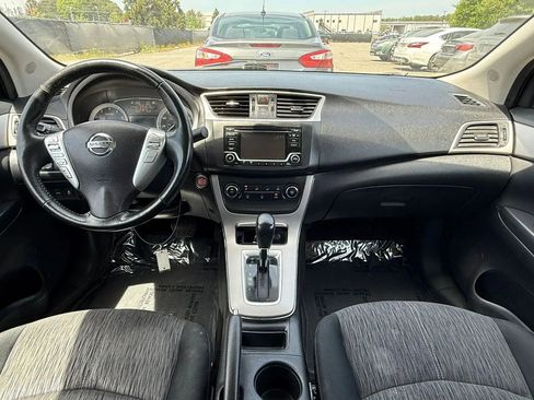 Used 2015 Nissan Sentra SV FWD image 3