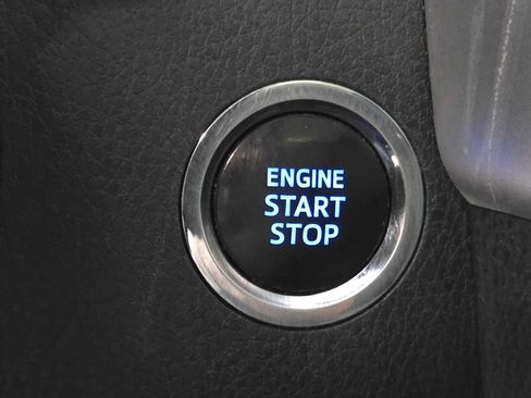 Used 2015 Toyota Highlander Limited Platinum AWD/4WD image 19