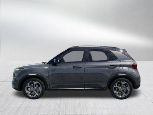 New 2026 Hyundai Venue SEL FWD image 3