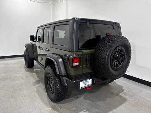 Used 2021 Jeep Wrangler Unlimited Rubicon w/ Xtreme Recon 35" Tire Package AWD/4WD image 38