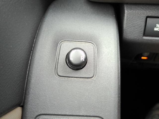 Used 2022 Nissan Frontier SV RWD image 31