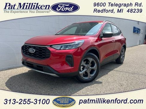 Certified 2025 Ford Escape ST-Line w/ Tech Pack #1 AWD/4WD image 1