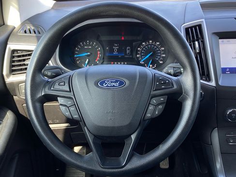 Used 2020 Ford Edge SE FWD image 15