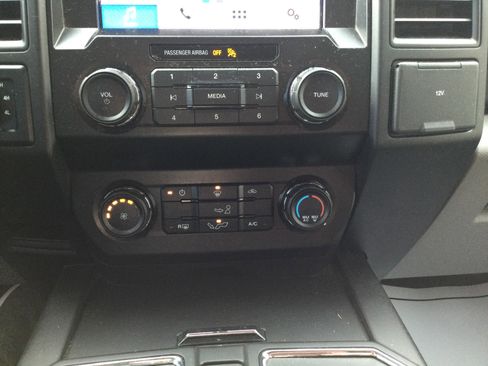 Used 2019 Ford F150 XL w/ Equipment Group 101A Mid image 11