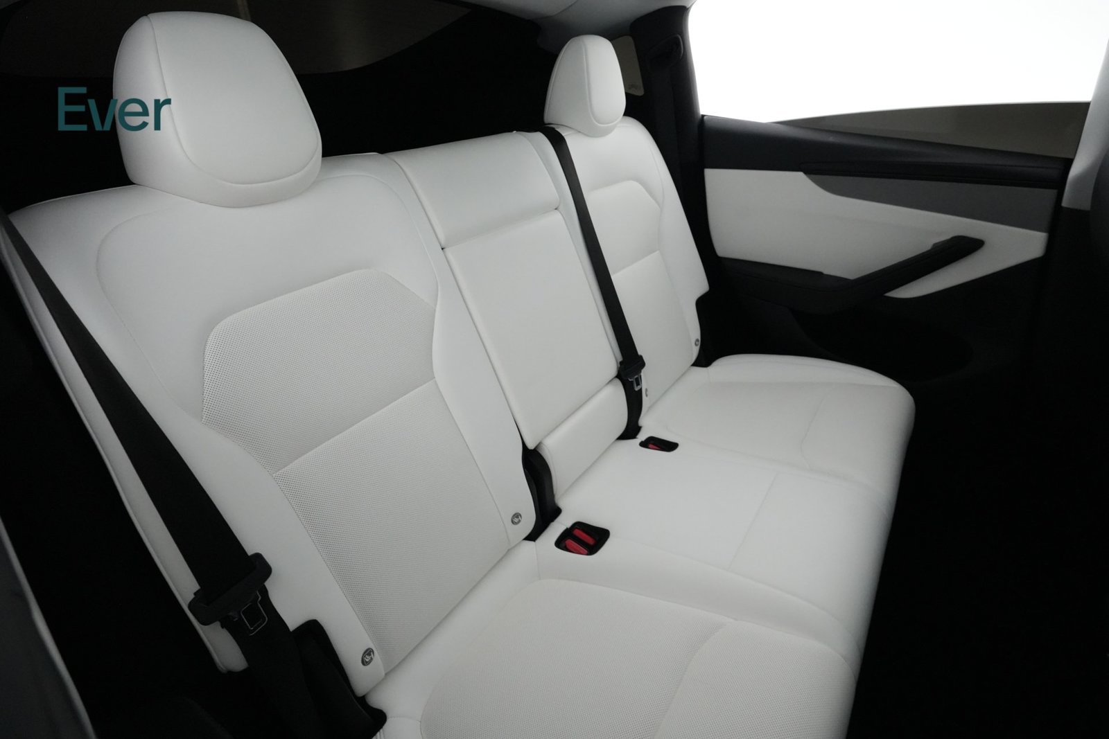 Used 2026 Tesla Model Y 2WD image 5