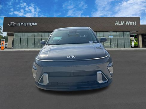 Used 2026 Hyundai Kona SE FWD image 2