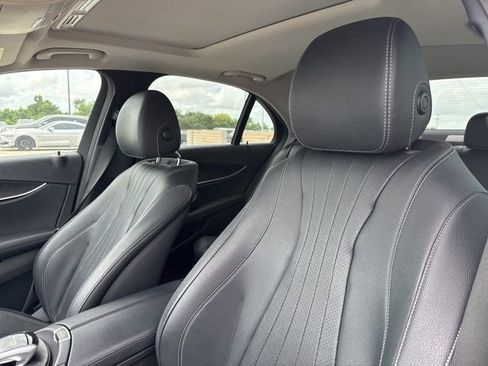 Used 2019 Mercedes-Benz E 300 image 13
