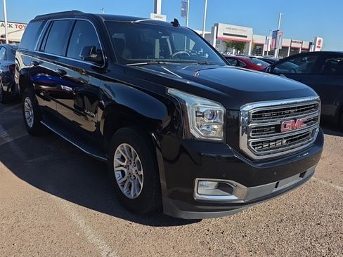 Used 2016 GMC Yukon SLT image 3