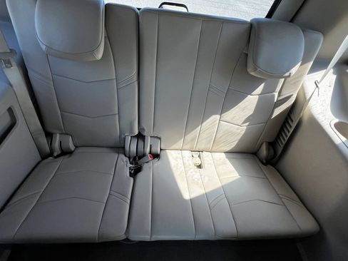 Used 2017 Cadillac Escalade Premium Luxury image 12