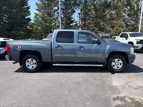 Used 2011 Chevrolet Silverado 1500 LT w/ All-Star Edition AWD/4WD image 11