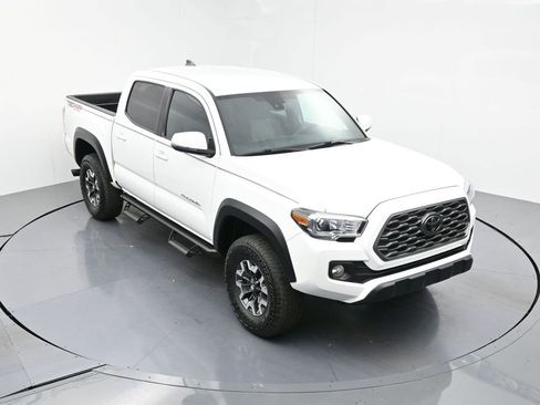 Used 2023 Toyota Tacoma TRD Off-Road AWD/4WD image 18
