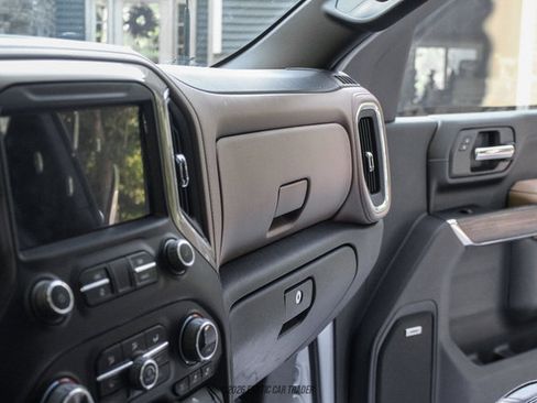 Used 2022 Chevrolet Silverado 3500 High Country w/ Technology Package AWD/4WD image 49